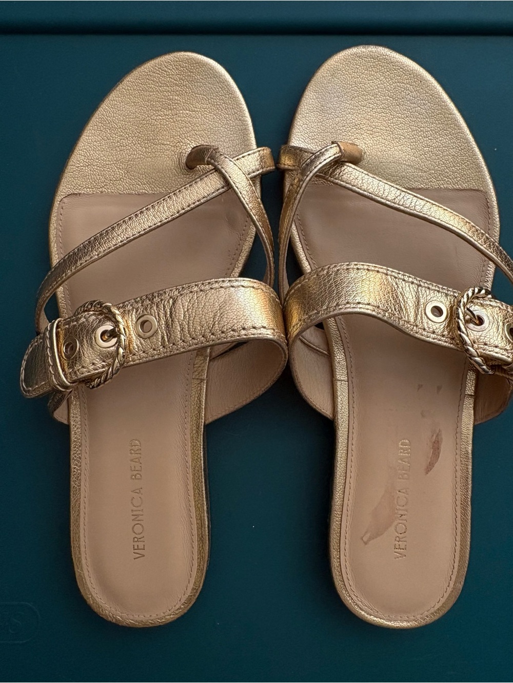 Veronica Beard Gold Metallic Leather Thong Sandals | Size 7M | Italian Made